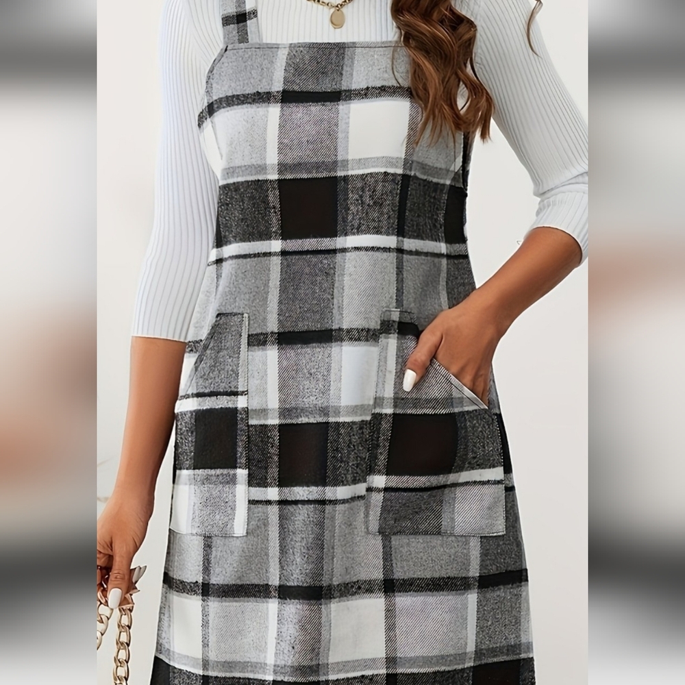 Elegant Black and White Plaid Dress